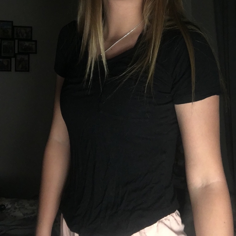 FOREVER 21 black soft and sexy t-shirt with pocket